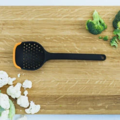 Fiskars Functional Form Lepel Met Gat 29,6 Cm -Keukenware Verkoop 35785 01 04 1f0273b597