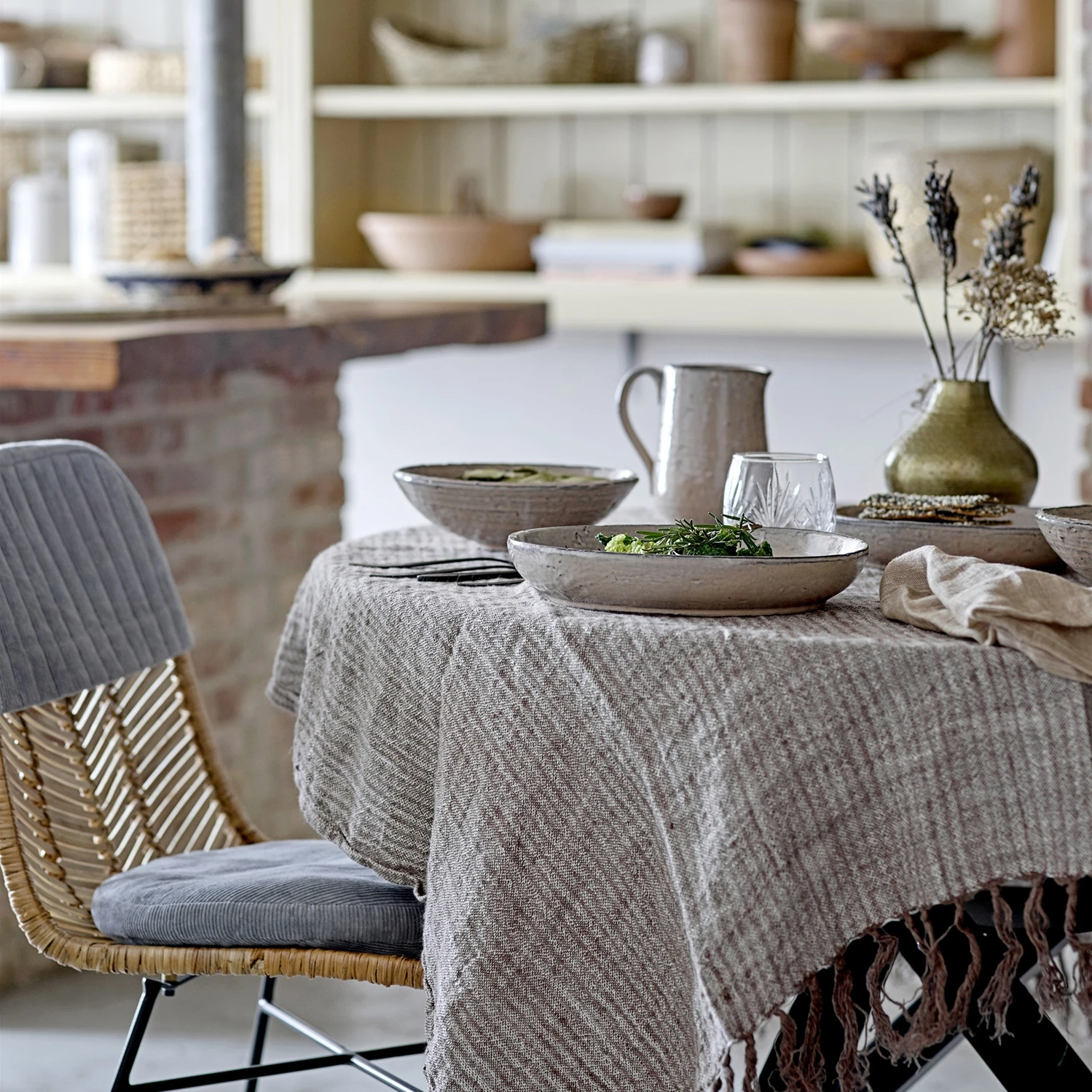 Bloomingville Alia Bord Aardewerk Roze 5 Bloomingville Alia Bord Aardewerk Roze - Afbeelding 3