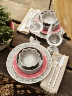 Mateus Stripes Bord 28 Cm 12 Mateus Stripes Bord 28 Cm -Keukenware Verkoop 46045 02 10 EnvironmentImage 23e61384ad