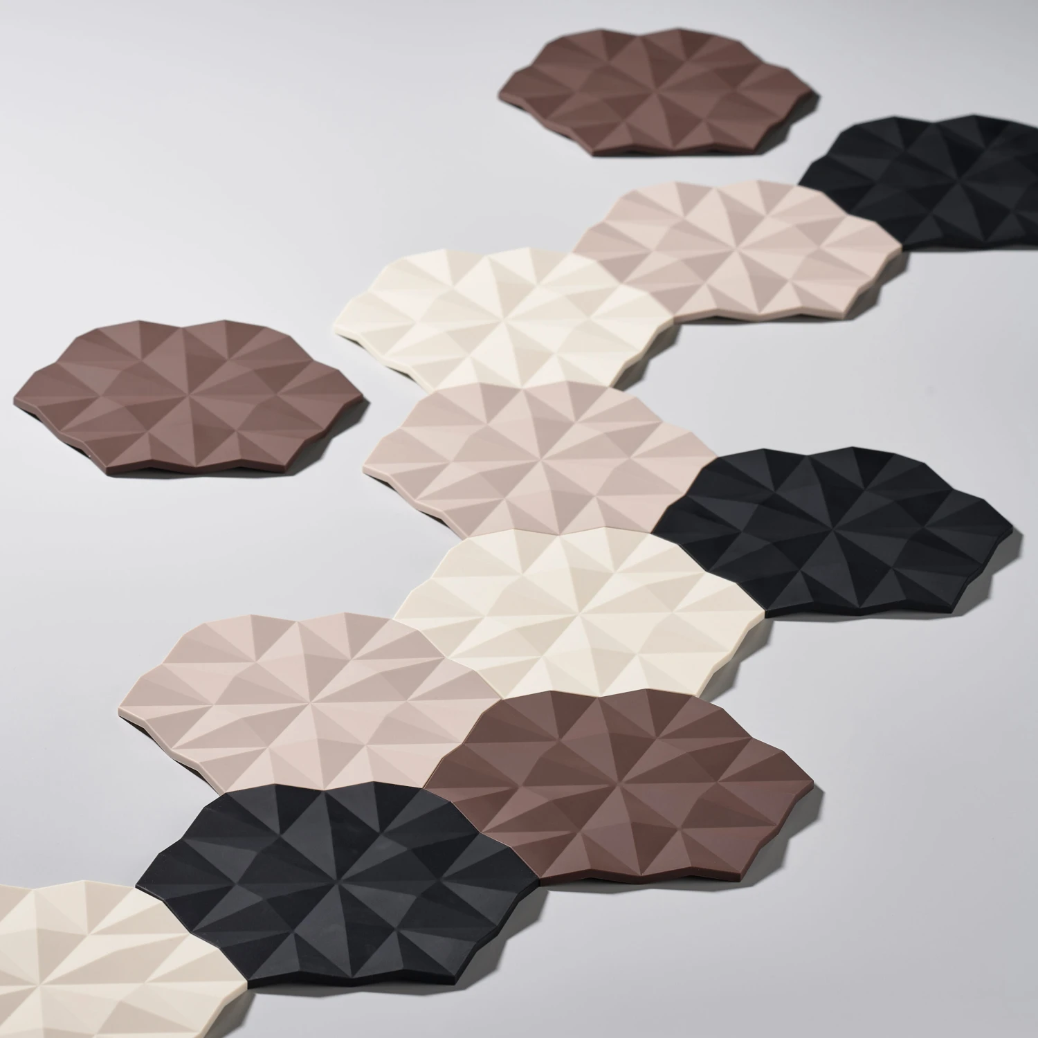 Zone Denmark Ori Facet Pannenonderzetter 14x16 Cm 5 Zone Denmark Ori Facet Pannenonderzetter 14x16 Cm - Afbeelding 3