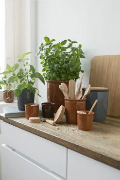 Knabstrup Keramik Pickle Kurk Voor Pot 0,5 Liter -Keukenware Verkoop 506882 01 3 EnvironmentImage 57a31a5d29