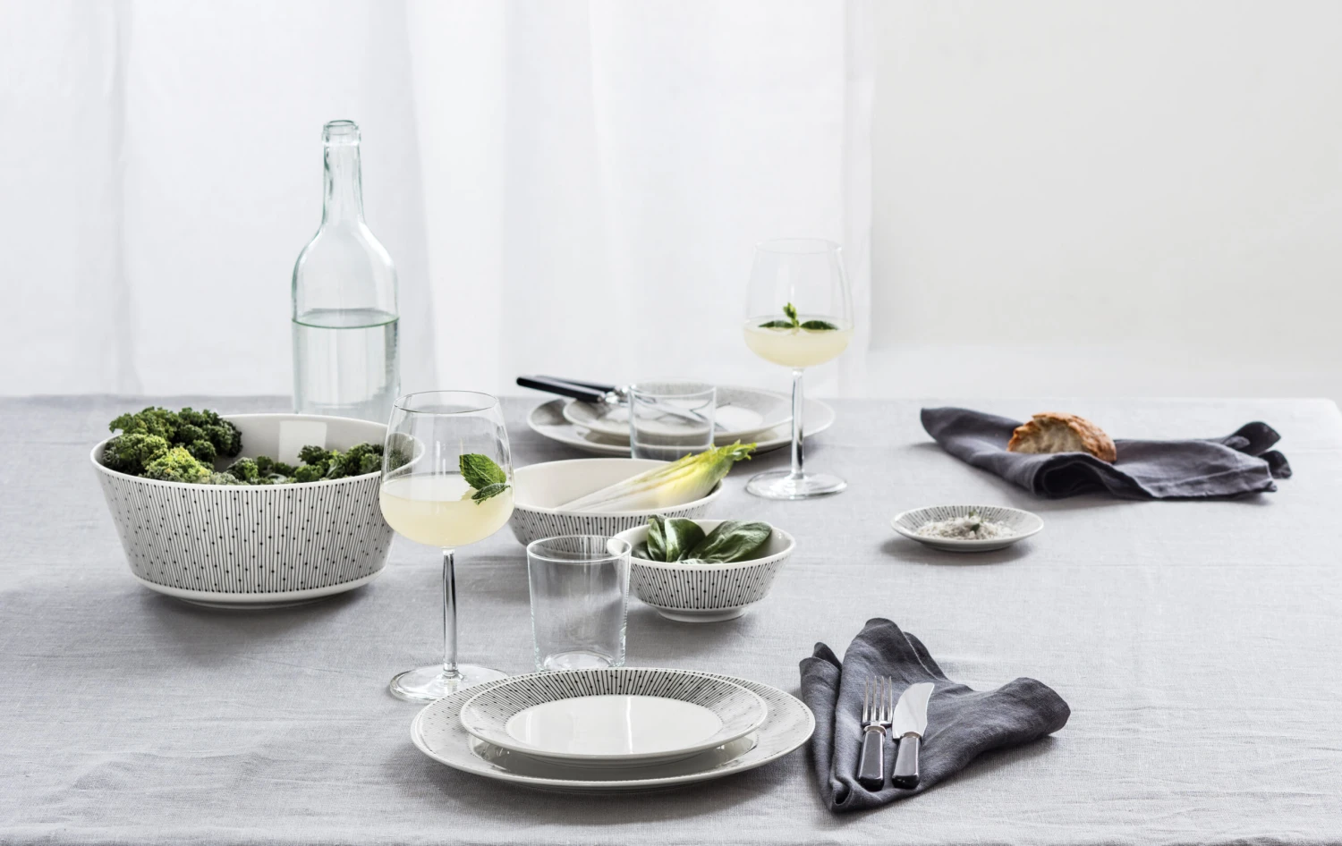 Arabia Mainio Sarastus Kom Ø23 Cm 6 Arabia Mainio Sarastus Kom Ø23 Cm - Afbeelding 4