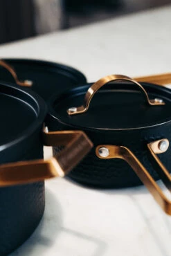 Vargen & Thor Arvet Pannenset -Keukenware Verkoop 513368 01 4 EnvironmentImage 279ba210fd